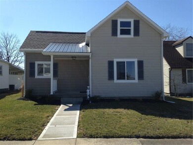 811 Armstrong St, Saint Marys, OH 45885 - photo 2