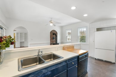 Cozy kitchen