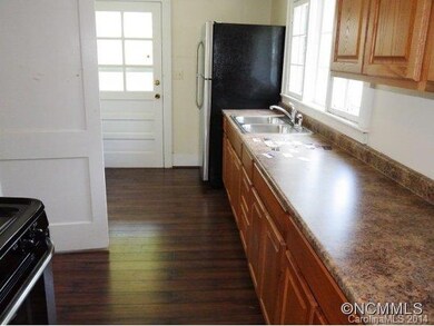 And lots of counter space!