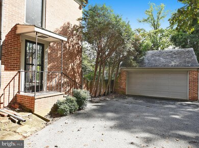 213 Kemble Rd, Baltimore, MD 21218 - photo 4