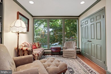 2732 P St NW, Washington, DC 20007 - photo 3