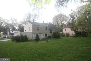 517 Bradford Rd, Oreland, PA 19075 - photo 3
