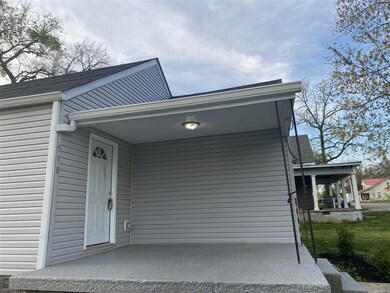 510 Moody St, Shelbyville, TN 37160 - photo 2