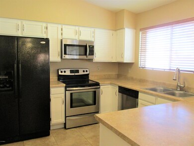 940 N Sericin Cir, Mesa, AZ 85205 - photo 4