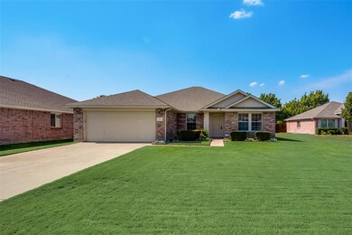 521 Robinwood Dr, Wylie, TX 75098 - photo 2