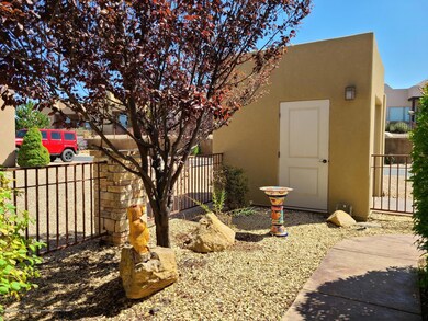 208 Pueblo Loop