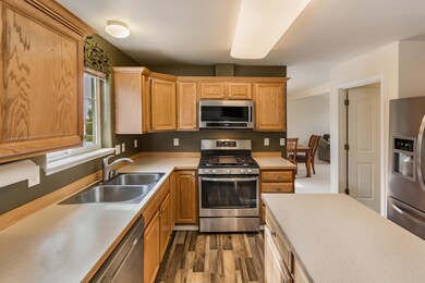 5233 E Bideford Blvd, Palmer, AK 99645 - photo 2