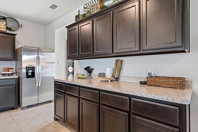 308 Bronze Cir N, Springtown, TX 76082 - photo 5