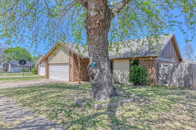 Ranch-style house featuring roof with shingles, dr