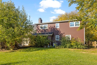 unlisted-address, Naperville, IL 60540 - photo 7