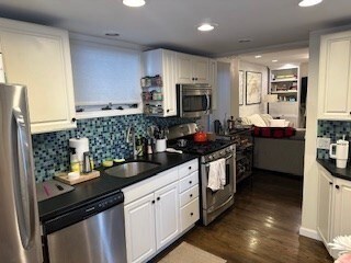 245 W 5th St unit 4, Boston, MA 02127 - photo 4