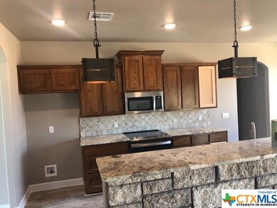 518 Skyline Dr, Copperas Cove, TX 76522 - photo 4