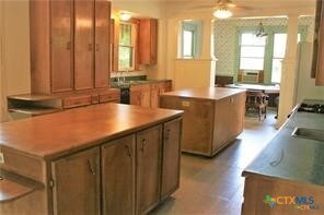 422 W North Main St, Flatonia, TX 78941 - photo 6