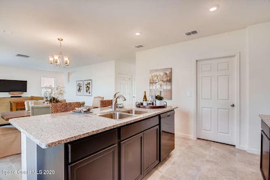 The Galen-small-005-007-Kitchen-666x445-