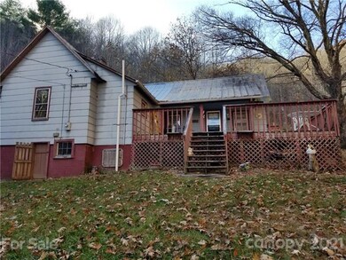 141 Roaring Fork Rd, Burnsville, NC 28714 - photo 2