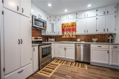 603 SW 4th St, Tuttle, OK 73089 - photo 5