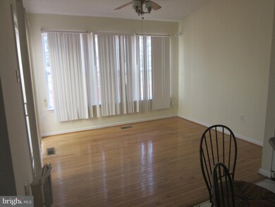 7 Tamers Ct, Windsor Mill, MD 21244 - photo 5