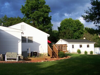 A Quick Look at the Back & Side Yard