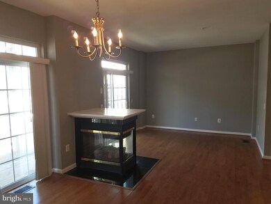 1821 Cedar Cove Way, Woodbridge, VA 22191 - photo 5