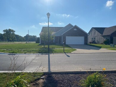 2788 Ashton Ln, Greenwood, IN 46143 - photo 2