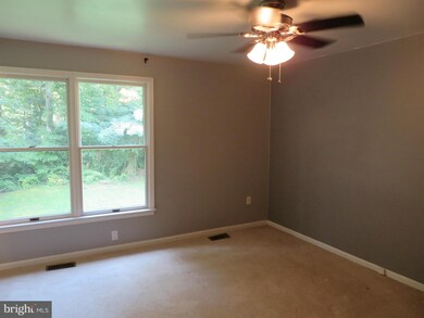 11925 Susan Ln, Lusby, MD 20657 - photo 5