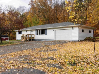 W12792 Uecker St, Caroline, WI 54928 - photo 4