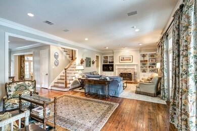 14 Hickory Ridge Dr, Houston, TX 77024 - photo 7