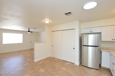 817 E Glade Ave, Mesa, AZ 85204 - photo 4