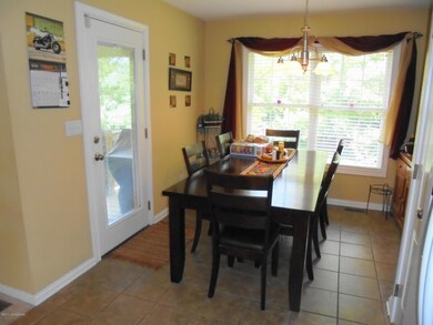 9110 Fox Chase Rd, Louisville, KY 40228 - photo 5