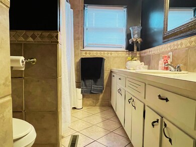 2412 Webster Ave, Dodge City, KS 67801 - photo 7