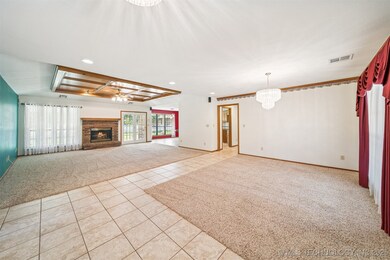 1208 NE 5th St, Pryor, OK 74361 - photo 6