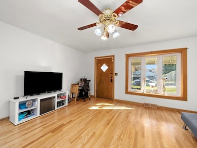 334 Maple Ln, Hillside, IL 60162 - photo 6