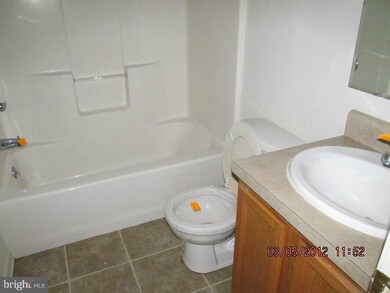 1108 Settlers Landing Dr #5, Tappahannock, VA 22560 - photo 5