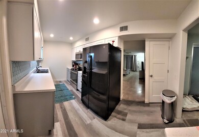 9950 W Palmeras Dr, Sun City, AZ 85373 - photo 5