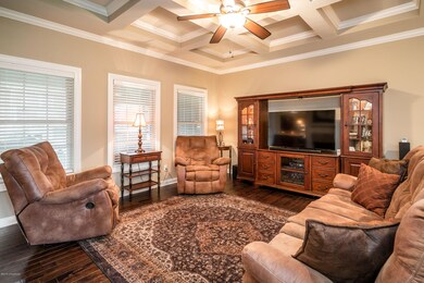 7913 Niemann Dr-Upstairs-02