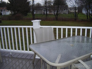 Deck in back
