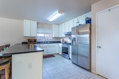 2527 Celestial St, Redding, CA 96002 - photo 3