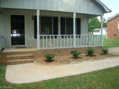 2108 Barclay Place, Randleman, NC 27317 - photo 2