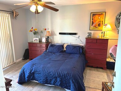 535 E Royal Palms Dr, Mesa, AZ 85203 - photo 7