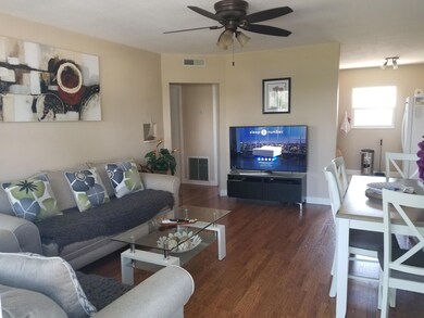 Living/Dining Room