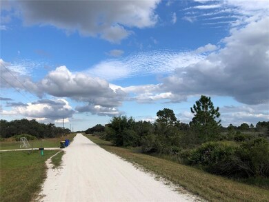 W Shula Rd-2253 to the Right