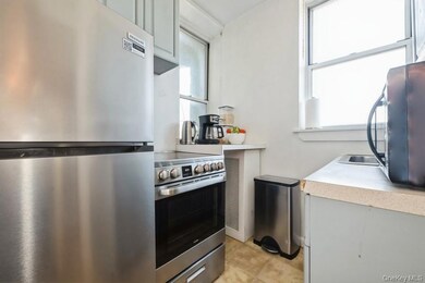 1185 E Broadway unit 4A, Hewlett, NY 11557 - photo 7