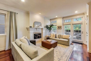 3555 N Marshfield Ave unit 1, Chicago, IL 60657 - photo 4