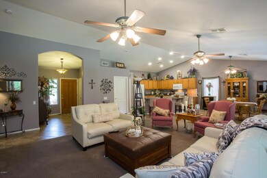 44 N Brighton Ln-9