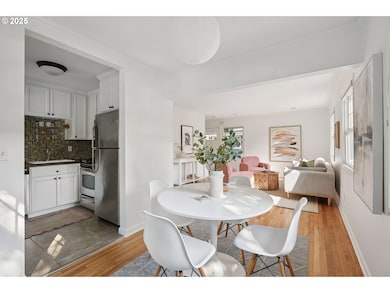 2555 NW Savier St unit 2, Portland, OR 97210 - photo 6