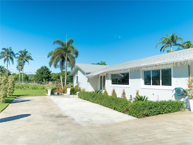 19245 SW 188th St, Miami, FL 33187 - photo 3