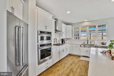 18332 Lakerun Place, Round Hill, VA 20141 - photo 6