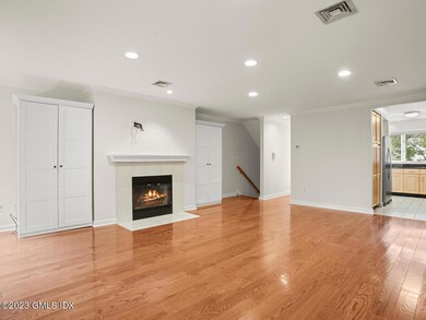 453 E Putnam Ave Unit 1I Cos-large-018-0