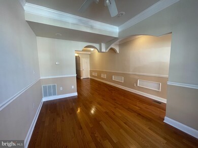 526 Sanford Place, Baltimore, MD 21217 - photo 2
