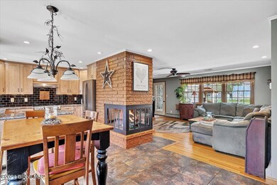 15 Jefferson Ave, Rensselaer, NY 12144 - photo 6